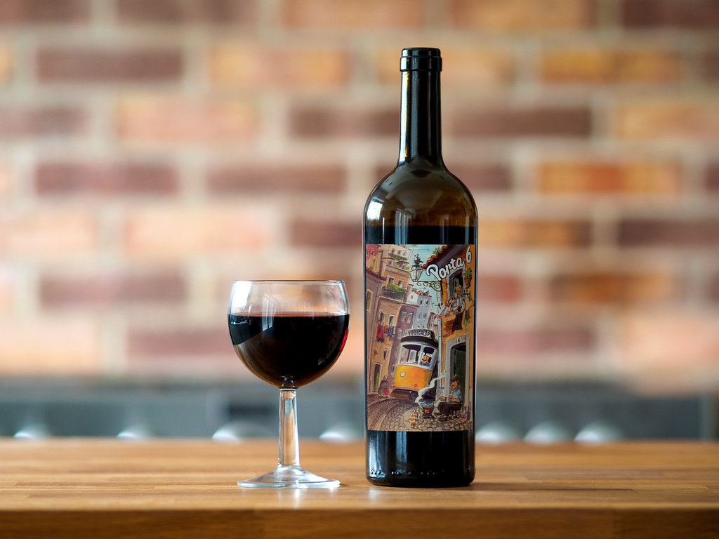 Tips For Enjoying Bottle of Red Wine In A Healthier Way